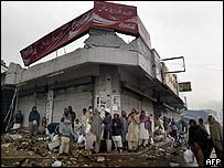 زلزله زدگان بی خانمان در کشمير