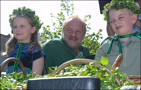 Antony Worrall Thompson with the King and Queen of