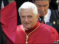 روحانيون مسلمان به پاپ