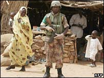 Soldado da força de paz da União Africana em Darfur