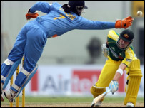 وکٹ کِیپر مہندر سنگھ دھونی