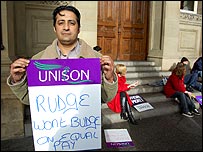Strikers in Victoria Square