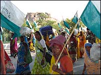 Đoàn người biểu tình