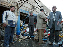 Local da explosão em Bagdá