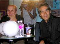 اجے دیوگن اور انوپم کھیر