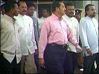 Nandana Gunathilake (second from Right) with senior JVP leaders