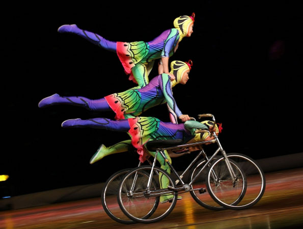 Members of the China National Acrobatic Troupe perform