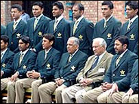 پاکستانی ٹیم اگلے ماہ سری لنکا کا دورہ شروع کرے گی (فائل فوٹو)