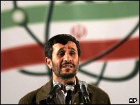 محمود احمدی نژاد در مراسم جشن روز ملی فن آوری هسته ای - نطنز