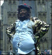 Johnny Dee as Henry VIII