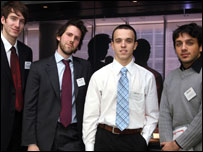 到中国体验生活的英国学生