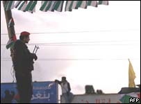 Soldado vigia a Faixa de Gaza. Foto: AFP