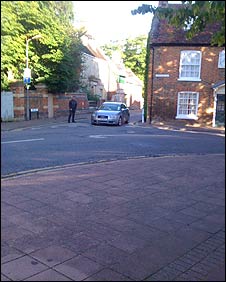 Eddie gets directions