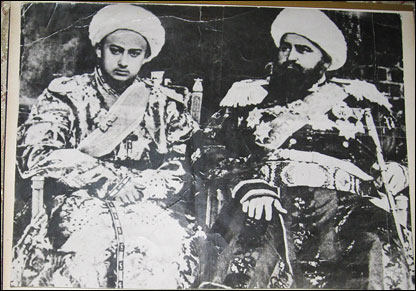 Азимийнинг шахсий албомидан