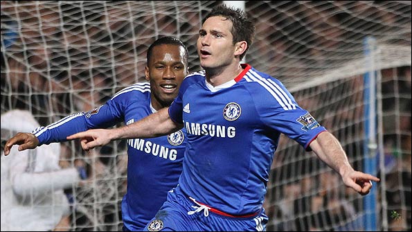 Frank Lampard celebrates after scoring Chelsea's winning goal against Man Utd from the penalty spot