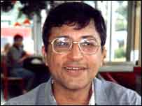 کراسنگ دی لائنز 