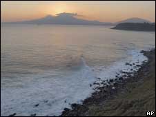 Закат над вулканом Менделеев на острове Кунашир