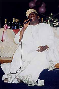 Praise Poet Tosin Akinsanmi photo © Maud Hand