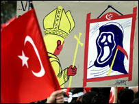 Papa'yı protesto gösterisi