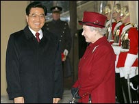 رهبر چين و ملکه بريتانيا