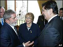 Lula, García e a presidente do Chile, Michelle Bachelet, em foto de arquivo