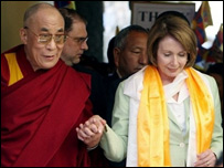 Nancy Pelosi com o Dalai Lama