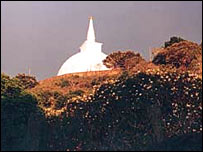 Mihintale (photo: Lake house)