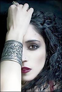 اعظم علی خواننده ایرانی