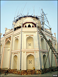 ताज की प्रतिमूर्ति