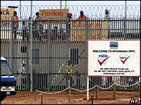  آسٹریلیا میں ایک پناہ گزینوں کے لیے حراستی کیمپ