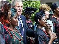 George Bush e esposa