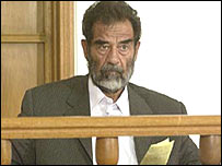 صدام حسين در دادگاه