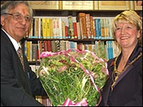 Flowers being presented to the Mayoress