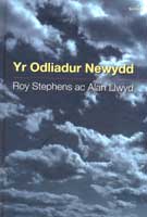 Clawr y gyfrol newydd