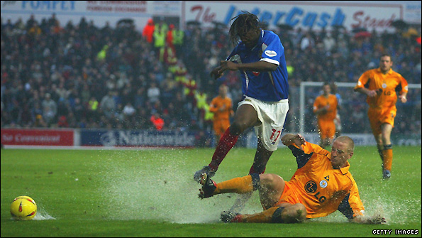 Vincent Pericard in action for Portsmouth during their promotion season