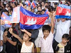 Dân Campuchia ăn mừng ở Phnom Penh