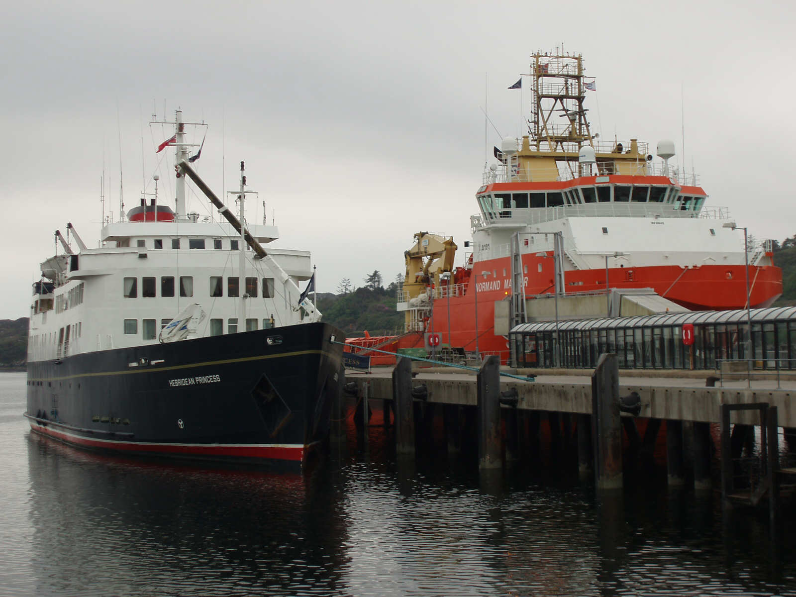 Hebridean Princess (L) in Stornoway in June 06