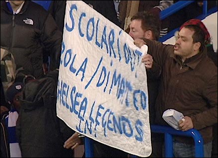 Chelsea fans call for Scolari to leave the club during the game against Hull