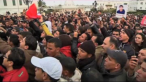 突尼斯民眾上街遊行