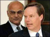 نکولس برنز اور شیو شنکر مینن