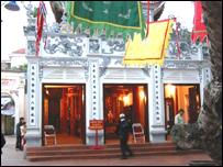 Thay đổi văn hóa cũ-mới thời hội nhập là đề tài thu hút nhiều nhà văn Việt Nam