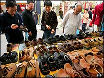 Việt Nam và Trung Quốc hiện đang bị EU áp thuế chống bán phá giá giầy da