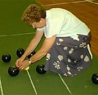 mother measuring balls