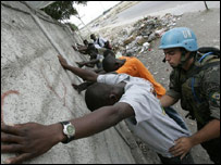 Soldado brasileiro no Haiti