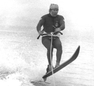 waterski_300.jpg