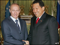 Putin e Chávez durante encontro em Moscou