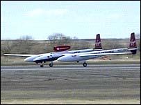 Virgin Atlantic GlobalFlyer přistává v Kansasu