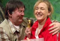 Wyn Bowen Harries a Nia Williams