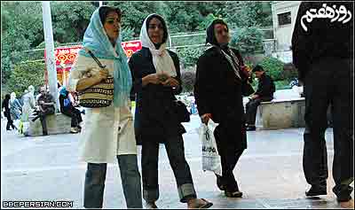 پرسه زنی بچه های تهرانی جمعه شب