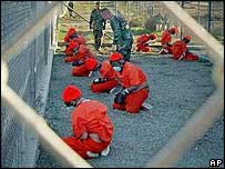 Preso na base militar de Guantanamo